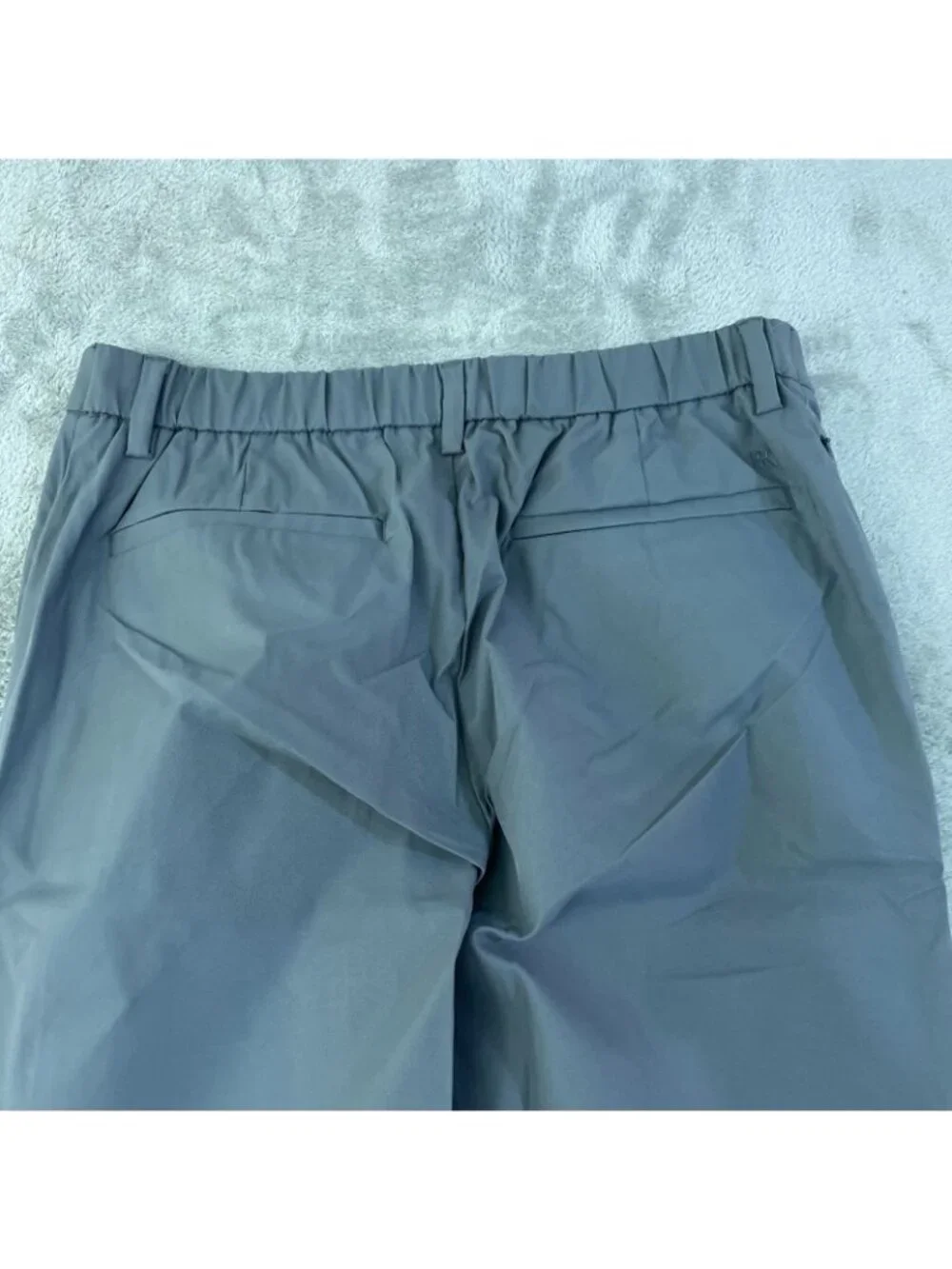 NWT Banana Republic Men's 34x32 Gray Athletic Fit Commuter Flex Tech Pants